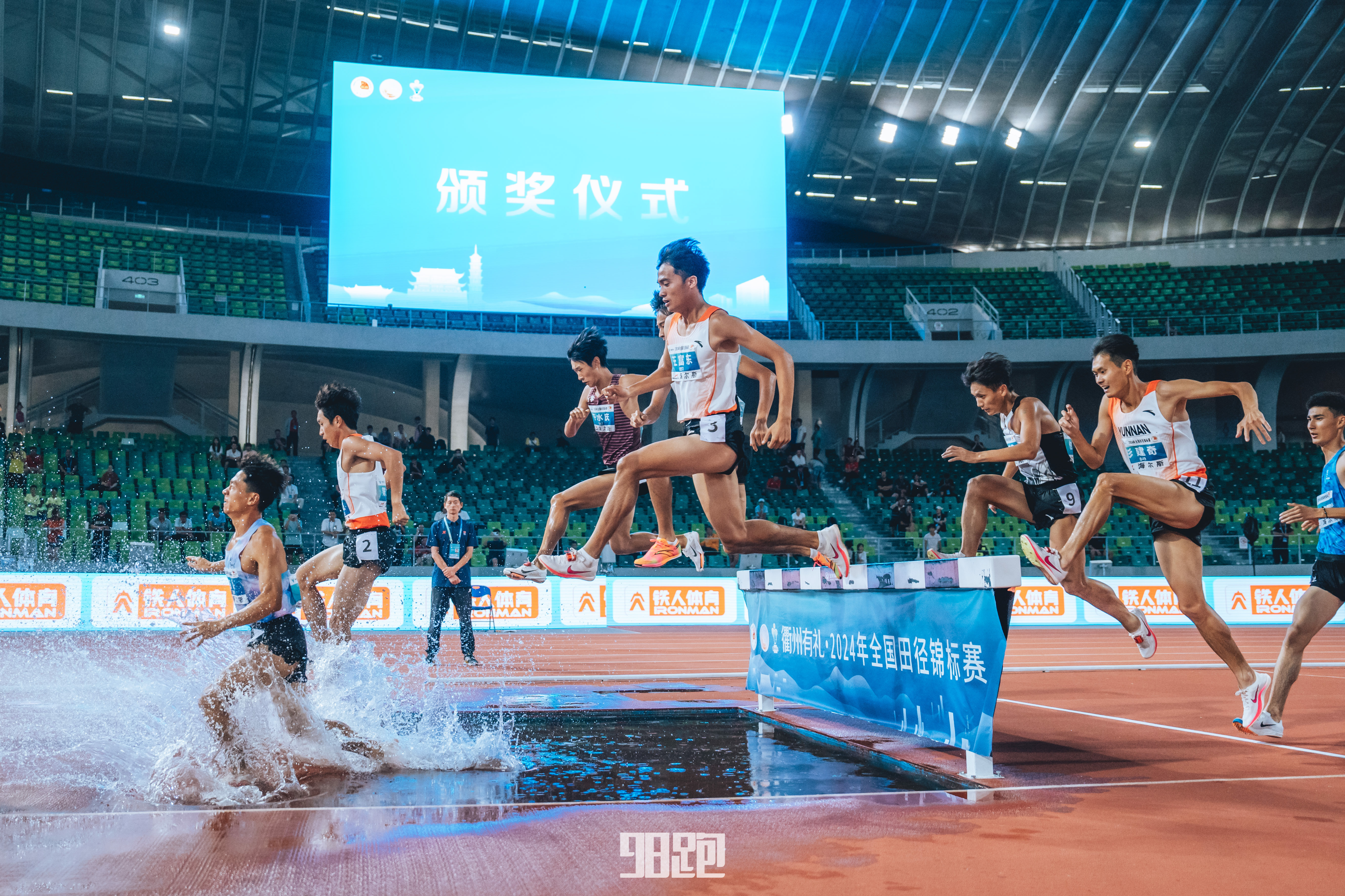 火力全开！田径比赛数据创纪录