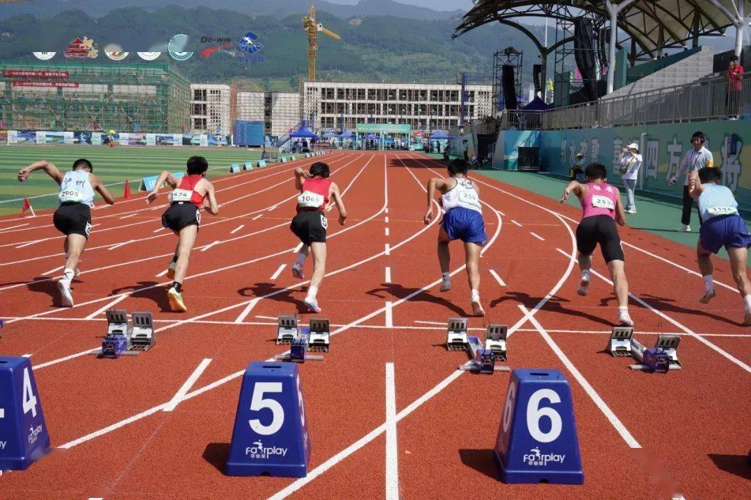 田径赛事精彩瞬间盘点,年度回顾震撼登场 田径赛事精彩瞬间盘点,年度回顾震撼登场