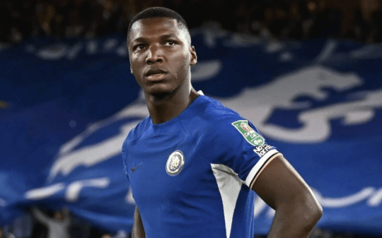 英超选手发挥出色,荣膺最佳MVP 英超选手发挥出色,荣膺最佳MVP