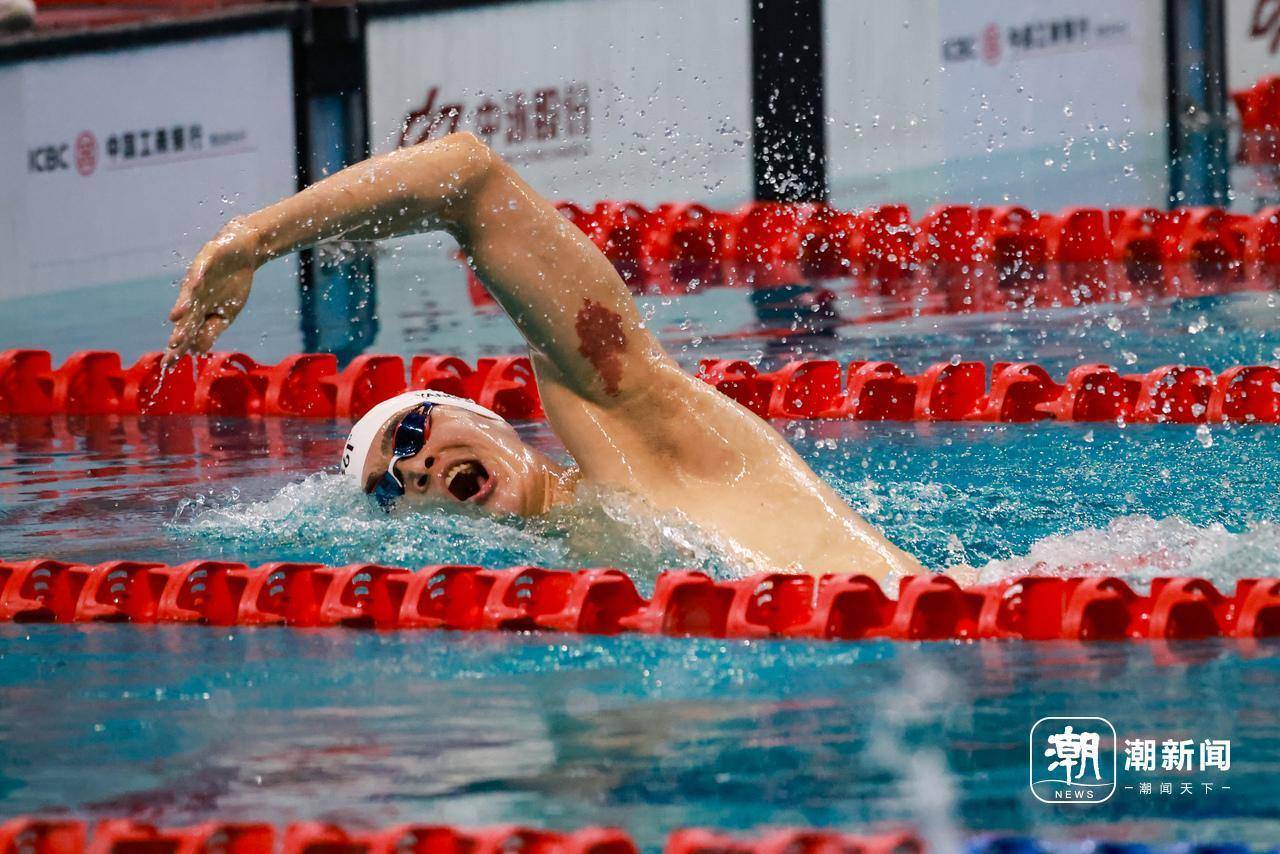 包含游泳战队状态火热,誓夺总冠军的词条 包含游泳战队状态火热,誓夺总冠军的词条