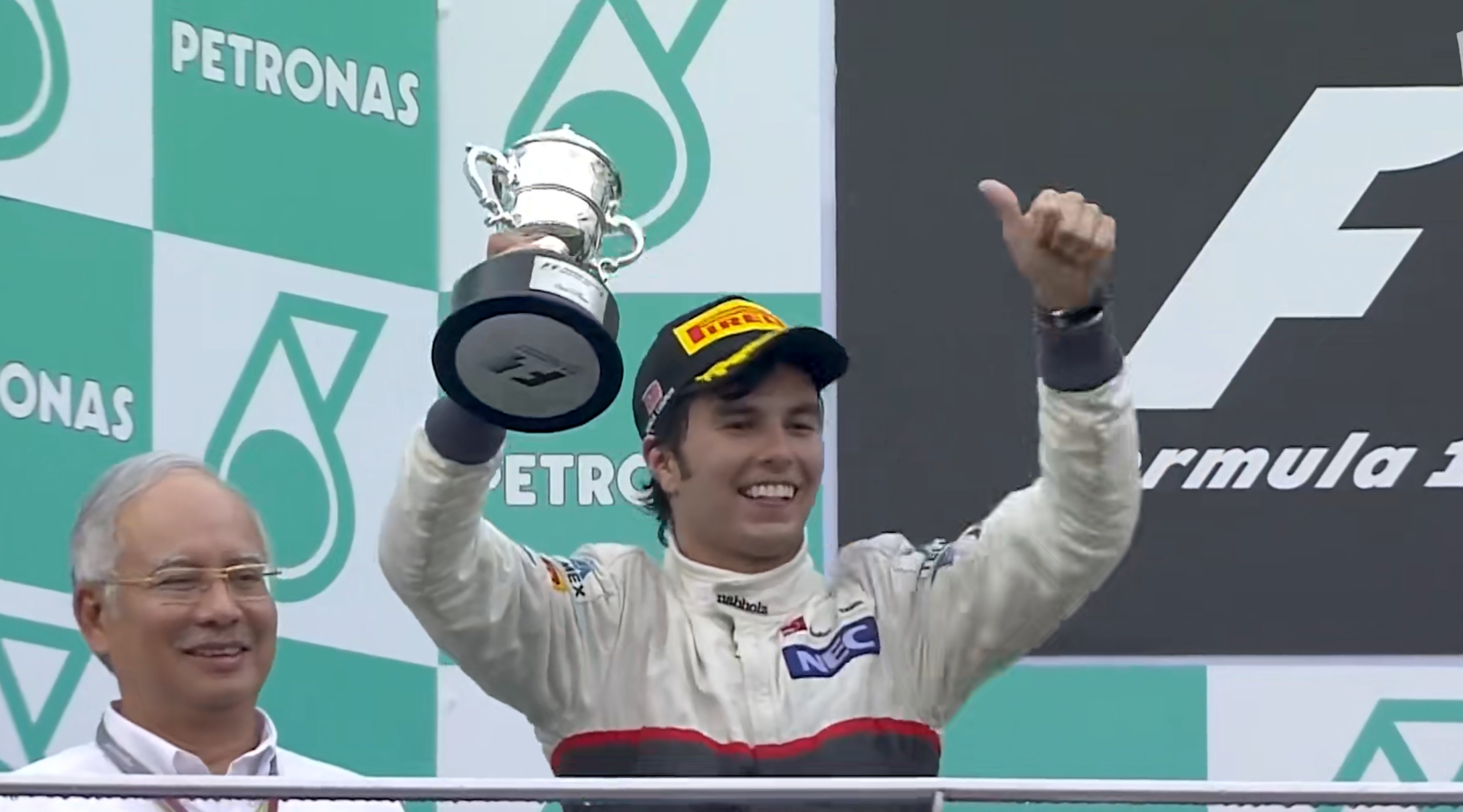 阿斯顿马丁横扫索伯车队,佩雷兹刷新纪录 阿斯顿马丁横扫索伯车队,佩雷兹刷新纪录