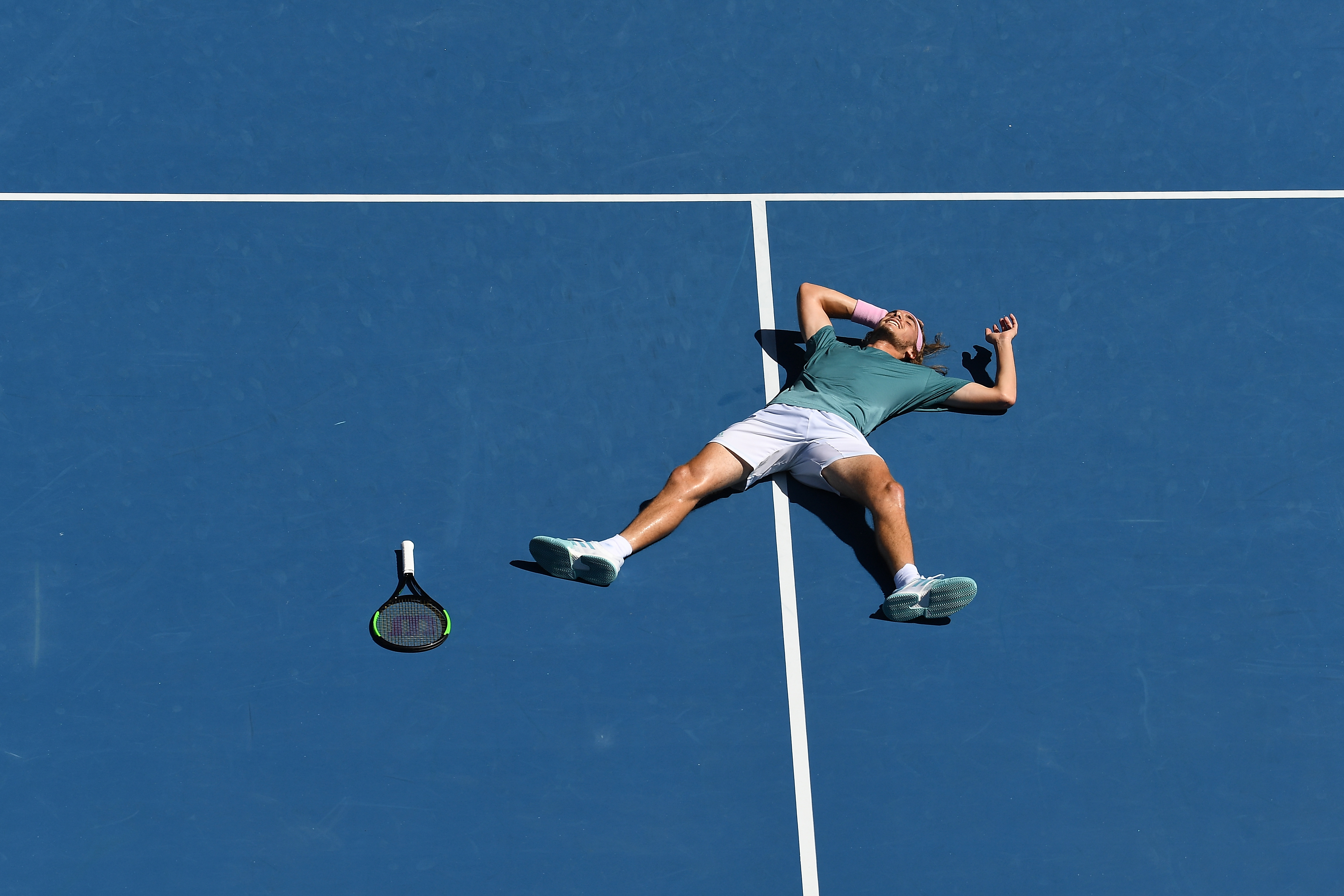 戴维斯杯轻取澳网,西西帕斯点燃赛场 戴维斯杯轻取澳网,西西帕斯点燃赛场