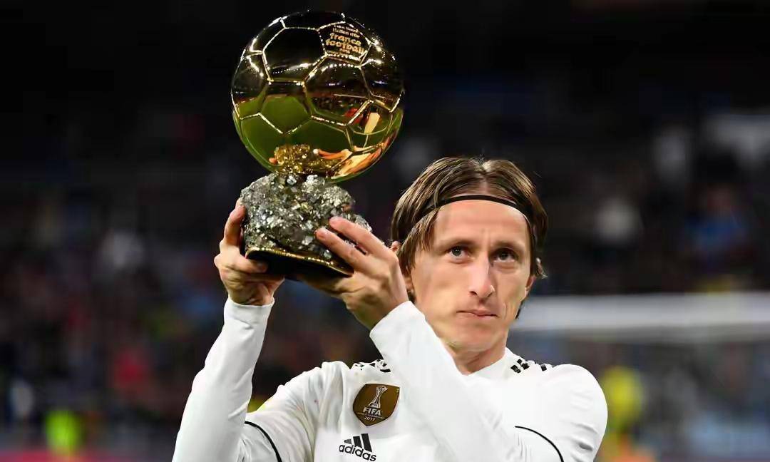 葡萄牙翻盘波兰,莫德里奇高光表现 葡萄牙翻盘波兰,莫德里奇高光表现