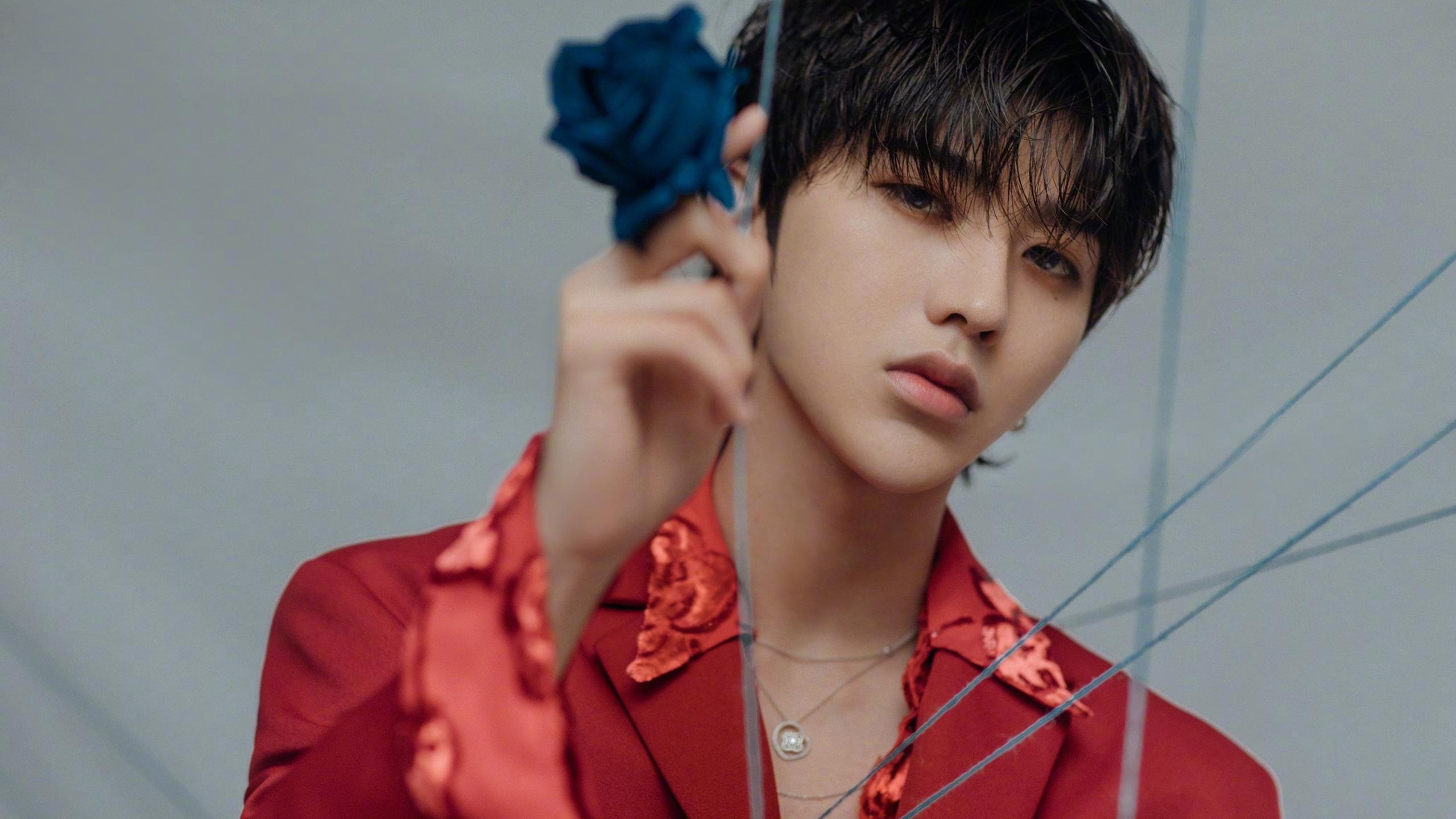 铁血防守与狂暴进攻的夜晚，活塞封锁76人，武切维奇三分雨点燃赛场