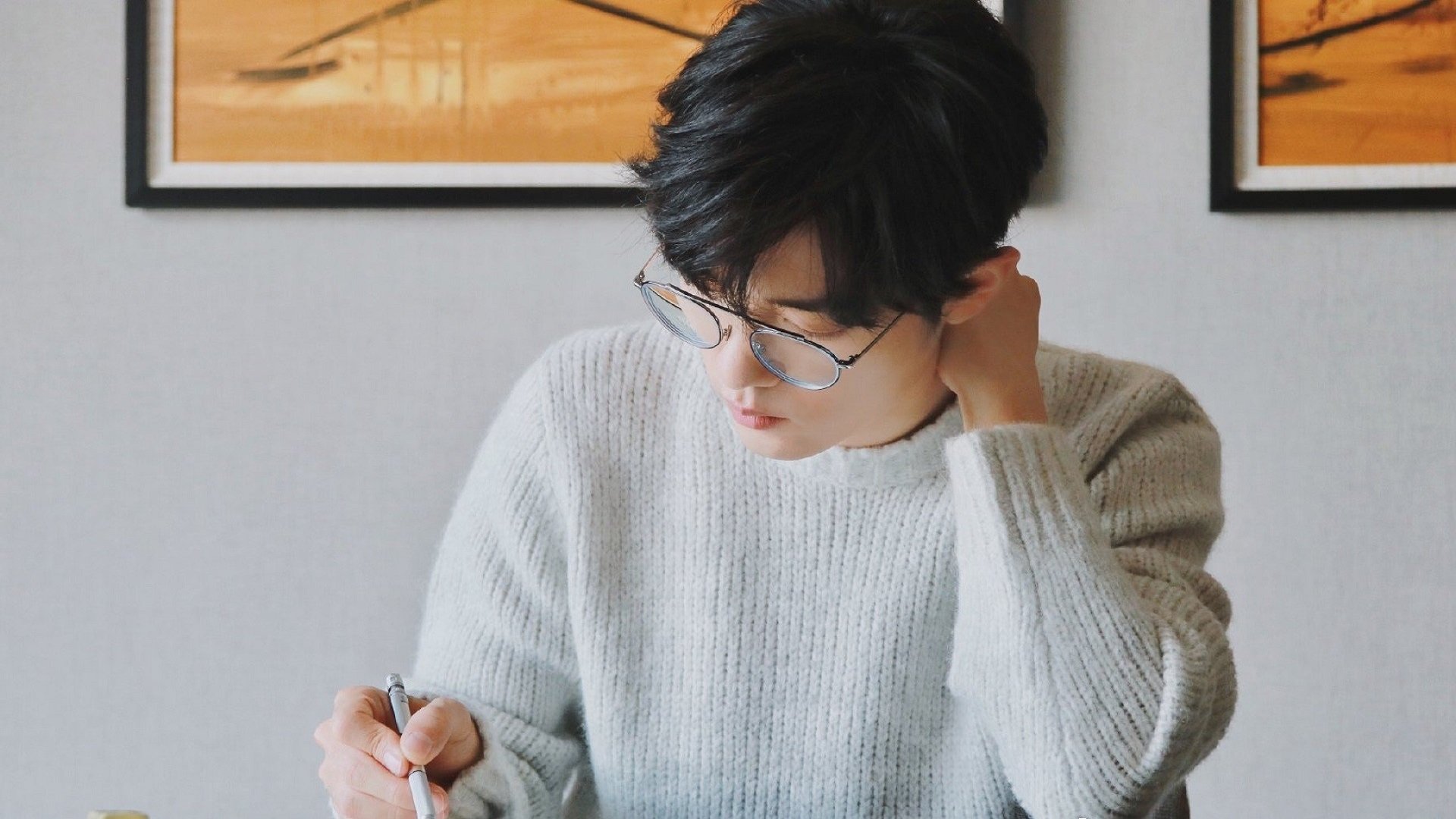 油门踩到底，他的人生赛道刚启程，F1新赛季揭幕战之夜的另一种光芒